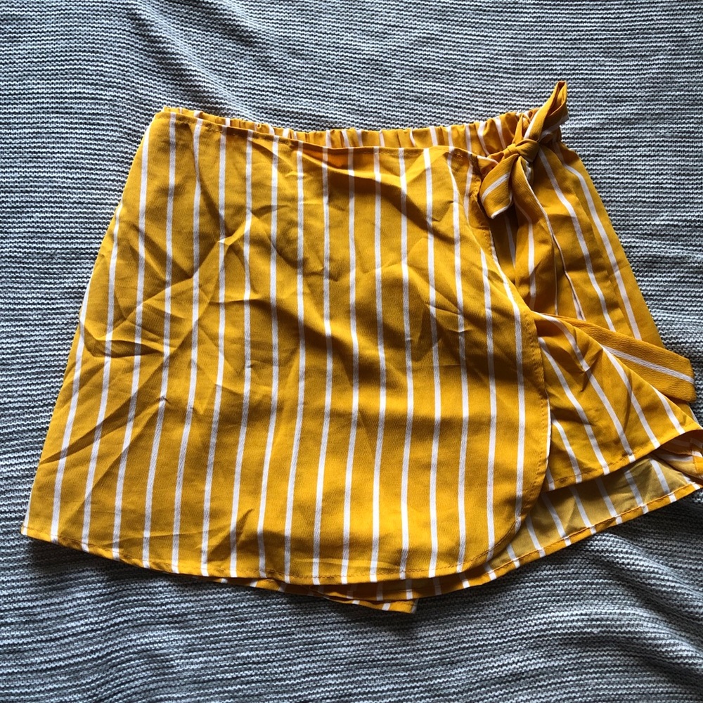 Yellow and White Skort